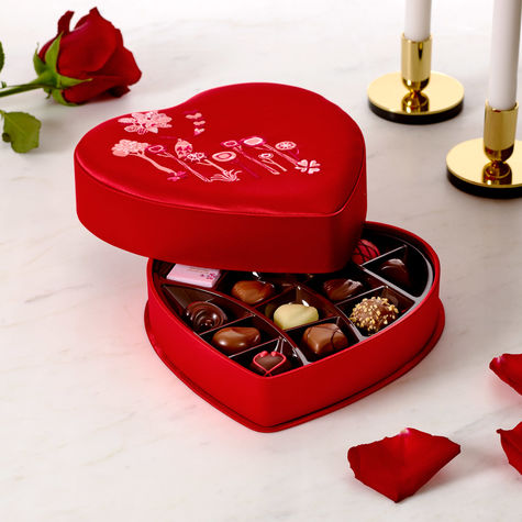 Best Valentines Day Chocolate Gifts for Everyone