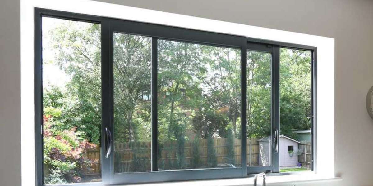 7 Key Considerations for Choosing a Residential Glass Replacement Service